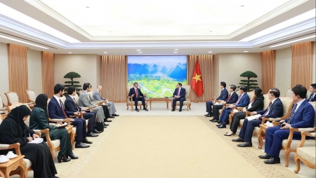 Thủ tướng Chính phủ Phạm Minh Chính tiếp Bộ trưởng Ngoại giao UAE
