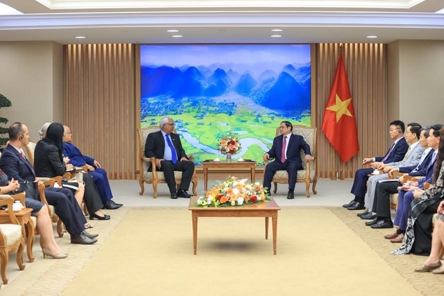 Việt Nam sẽ làm hết sức để hỗ trợ Cuba trong khả năng, sẵn sàng chia sẻ kinh nghiệm Việt Nam có được cả về những vấn đề Việt Nam đã làm tốt hoặc làm chưa tốt, trong điều kiện của Việt Nam.