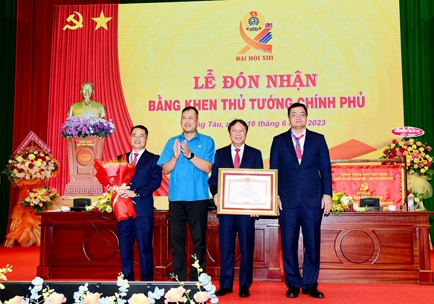 Công đoàn Vietsovpetro tổ chức thành công Đại hội lần thứ XIII, nhiệm kỳ 2023 – 2028 Công đoàn Vietsovpetro tổ chức thành công Đại hội lần thứ XIII, nhiệm kỳ 2023 – 2028