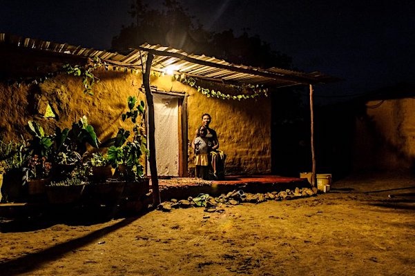 Châu Phi: “Pay as you go” để tránh mất điện