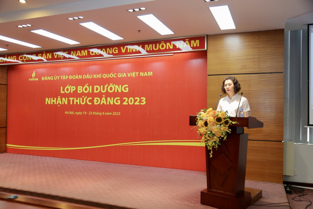 Khai giảng lớp bồi dưỡng nhận thức về Đảng khu vực Hà Nội năm 2023 (lớp thứ hai)