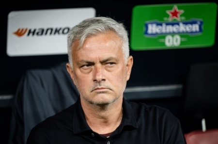 Jose Mourinho tuyên bố rút khỏi Hội đồng bóng đá UEFA