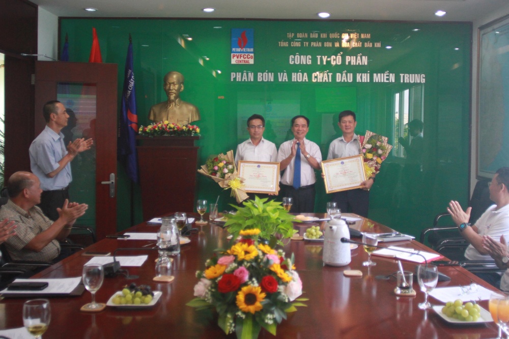 Chủ tịch Hội Dầu khí Việt Nam làm việc với Hội Dầu khí Nam Trung Bộ - Tây Nguyên