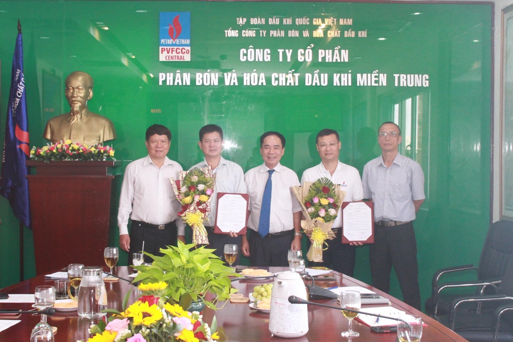 Chủ tịch Hội Dầu khí Việt Nam làm việc với Hội Dầu khí Nam Trung Bộ - Tây Nguyên