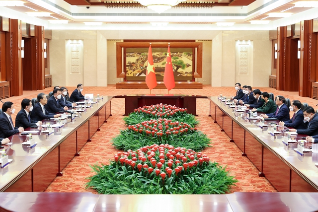 Thủ tướng Phạm Minh Chính hội kiến Ủy viên trưởng Nhân đại toàn quốc Trung Quốc