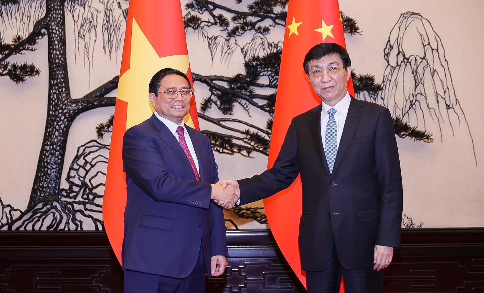 Tăng cường mở rộng hợp tác giao lưu nhân dân, địa phương Việt Nam-Trung Quốc