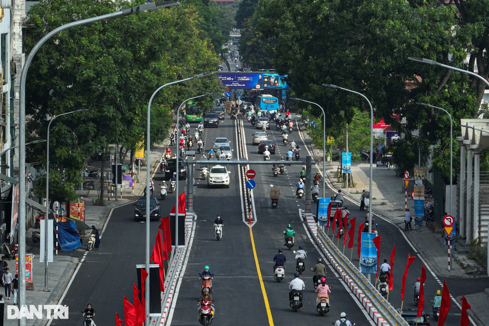 Thông xe cầu vượt chữ C đầu tiên ở Hà Nội, trị giá gần 150 tỷ đồng - 13