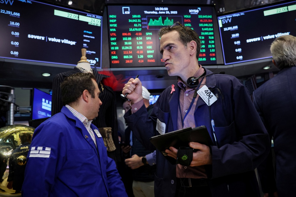 Thị trường chứng khoán thế giới ngày 30/6: Phố Wall tăng điểm nhờ dữ liệu lạm phát đáng khích lệ