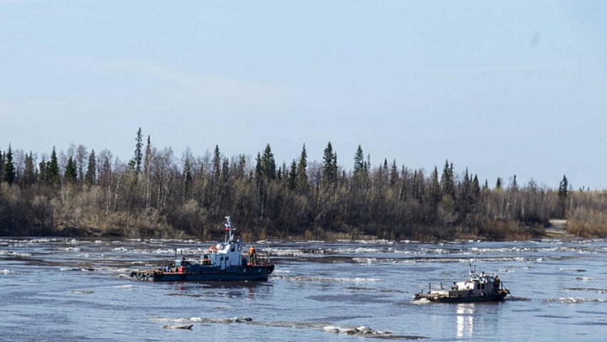 Vỡ đường ống dẫn dầu ở Nga, 1.000 m3 dầu rò rỉ ra sông