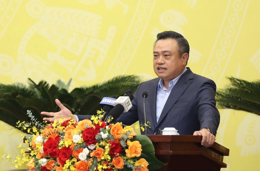 Chủ tịch Hà Nội: "Chuyển đổi số hay là chết"