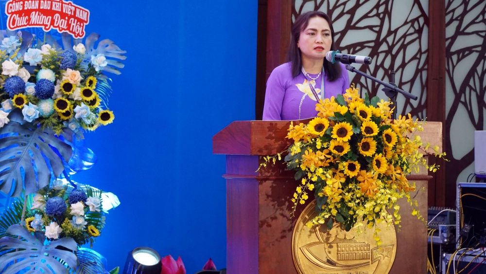 Chủ tịch CĐ DKVN Nghiêm Thùy Lan phát biểu chỉ đạo