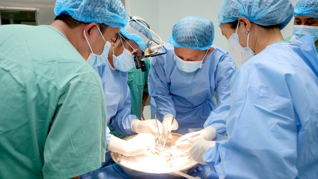 Hành trình ghép tim kỳ diệu của kíp y, bác sĩ Bệnh viện Trung ương Huế