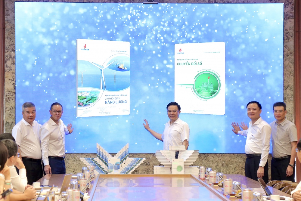 Petrovietnam ra mắt 2 ấn phẩm về chuyển đổi số và chuyển dịch năng lượng Các sự kiện nổi bật của Petrovietnam trong tuần từ ngày 9/7 đến 16/7/2023