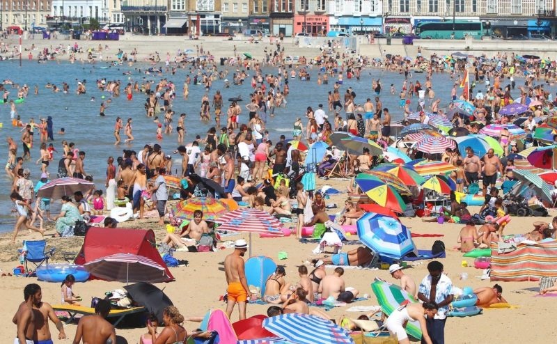 Nắng nóng đe dọa cuộc sống của người dân châu Âu