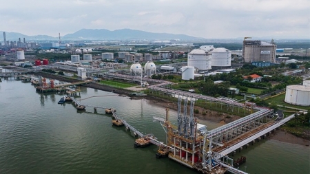 Chuyến tàu nhập khẩu LNG đầu tiên: Khát vọng tự chủ năng lượng Việt