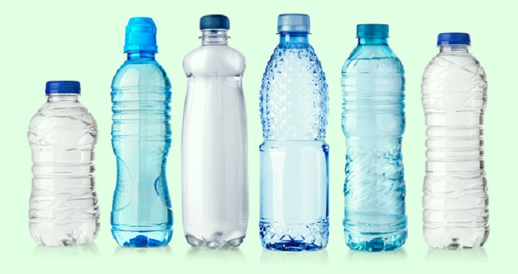 Có nên tái sử dụng chai nhựa để đựng nước?