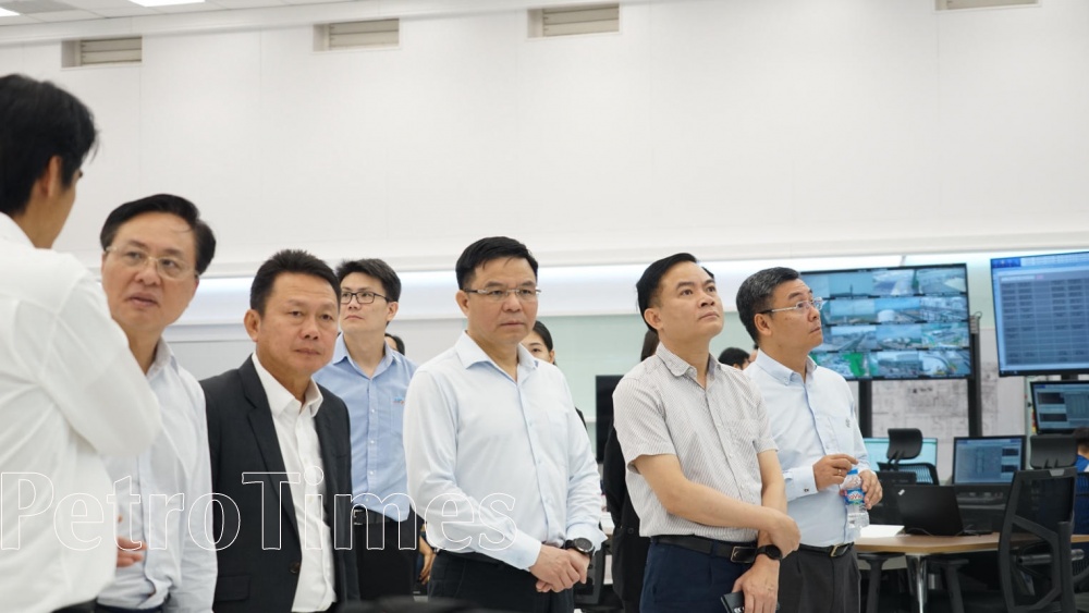 Lãnh đạo Petrovietnam thăm Tổ hợp Lọc hóa dầu Long Sơn và khảo sát khu vực dự kiến đầu tư dự án Petrovietnam thăm Tổ hợp Lọc hóa dầu Long Sơn và khảo sát khu vực dự kiến đầu tư dự án tại Long Sơn