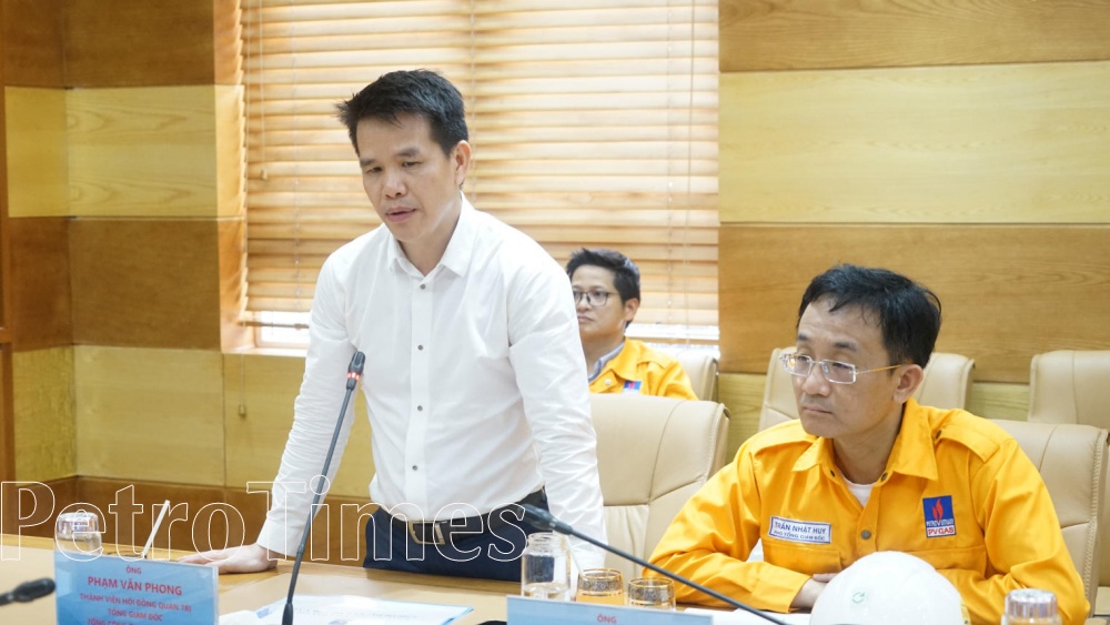 Tổng Giám đốc Petrovietnam Lê Mạnh Hùng kiểm tra hoạt động Kho cảng LNG Thị Vải Tổng Giám đốc Petrovietnam Lê Mạnh Hùng kiểm tra hoạt động Kho cảng LNG Thị Vải