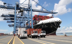 Tin tức kinh tế ngày 21/7: Xuất khẩu hàng hóa giảm nhẹ trong nửa đầu tháng 7