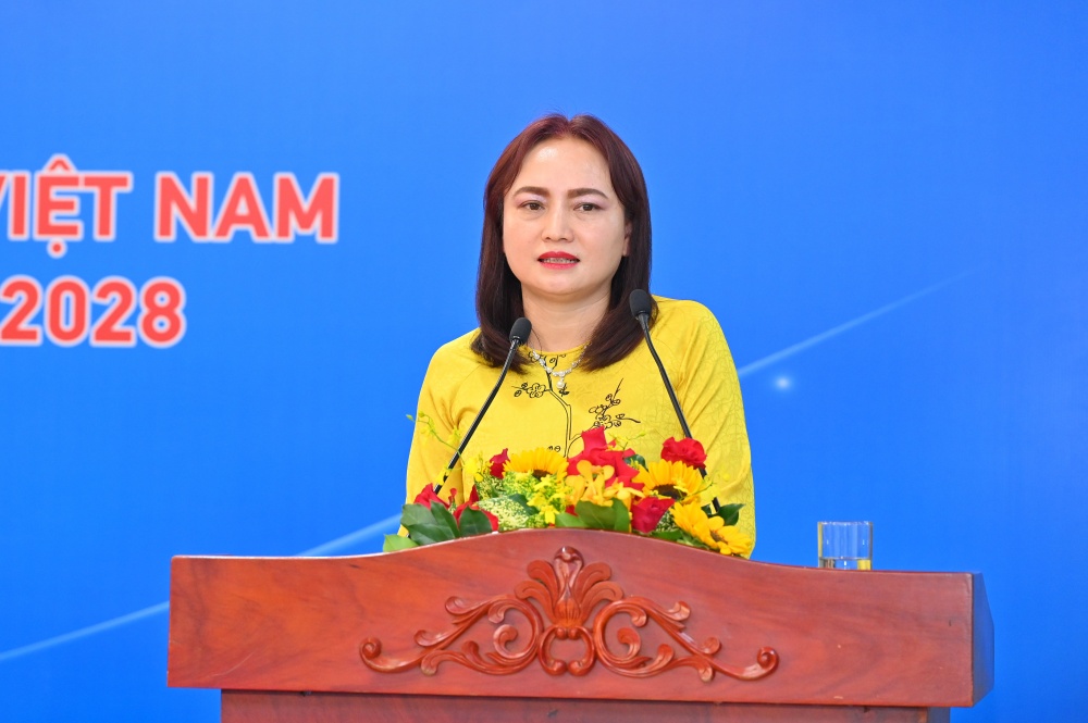 Đ/c Nghiêm Thùy Lan – Chủ tịch Công đoàn Dầu khí Việt Nam chỉ đạo tại Đại hội