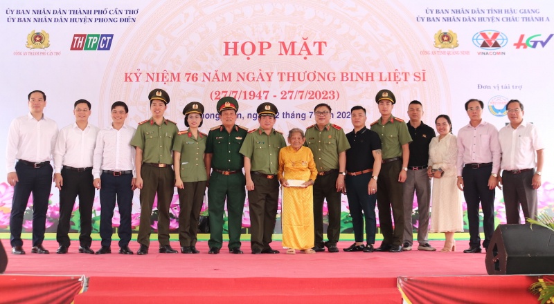 TKV hỗ trợ xây dựng 50 căn nhà Đại đoàn kết