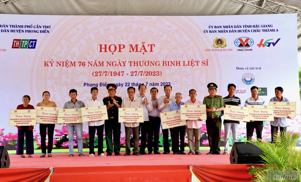 TKV hỗ trợ xây dựng 50 căn nhà Đại đoàn kết