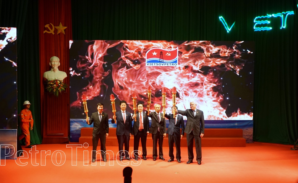 Các sự kiện nổi bật của Petrovietnam trong tuần từ ngày 23/7 đến 30/7/2023 Các sự kiện nổi bật của Petrovietnam trong tuần từ ngày 23/7 đến 30/7/2023