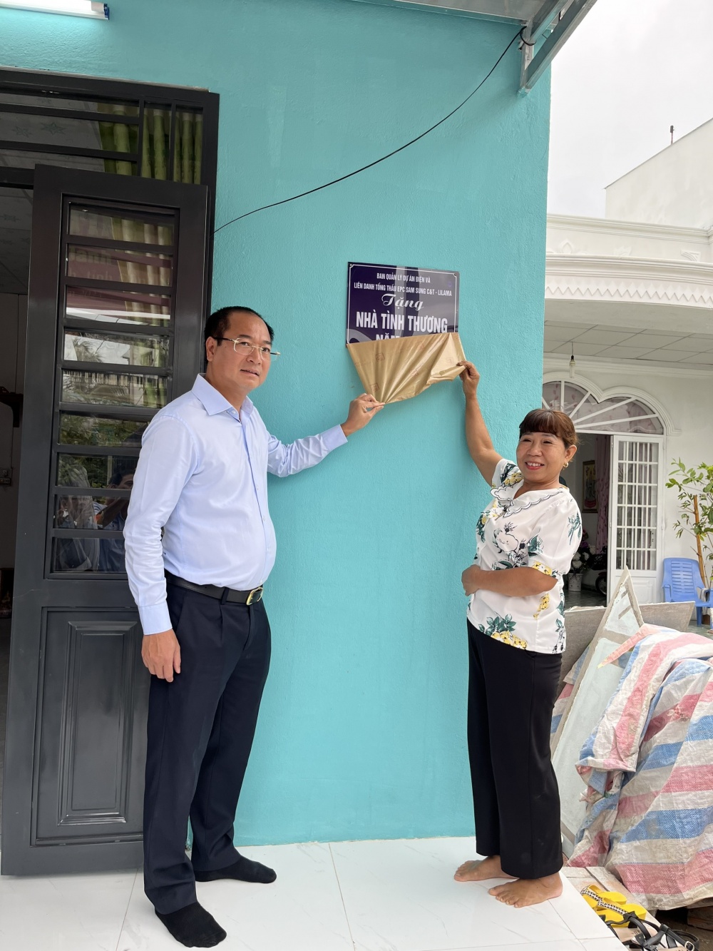 PV Power/Ban Quản lý Dự án Điện trao tặng 2 nhà tình thương tại Nhơn Trạch, Đồng Nai