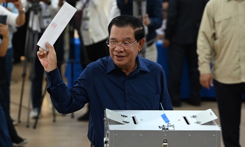 Lãnh đạo Đảng, Nhà nước chúc mừng lãnh đạo Đảng Nhân dân Campuchia, Chính phủ, Quốc hội Campuchia tổ chức thành công cuộc bầu cử Quốc hội khóa VII
