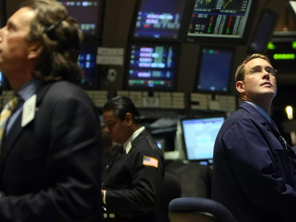 Thị trường chứng khoán thế giới ngày 26/7: Phố Wall giảm khi các nhà giao dịch chờ đợi quyết định của Fed