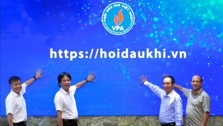 [PetroTimesTV] Hội Dầu khí Việt Nam ra mắt website https://hoidaukhi.vn