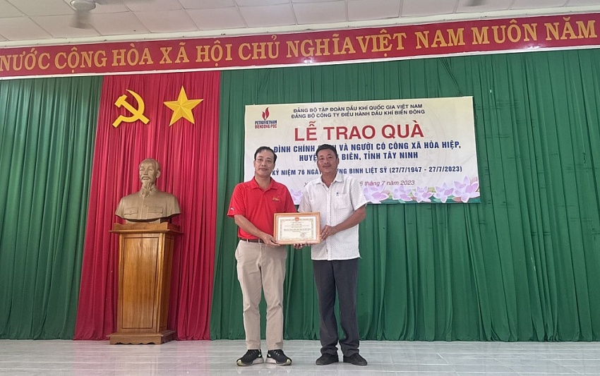 Đảng bộ BIENDONG POC tổ chức an sinh xã hội, về nguồn nhân Ngày Thương binh - Liệt sỹ Đảng bộ BIENDONG POC tổ chức an sinh xã hội, về nguồn nhân Ngày Thương binh - Liệt sỹ