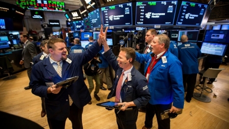 Thị trường chứng khoán thế giới ngày 29/7: Dow Jones, S&P 500 tăng tuần thứ ba liên tiếp