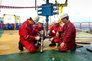 Giá xăng dầu hôm nay (30/9): Dầu thô tiếp tục giảm nhẹ