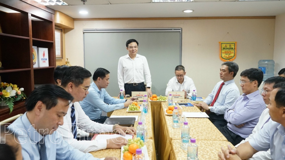 Trao quyết định Bí thư Đảng ủy Tổng Công ty PVMR nhiệm kỳ 2020-2025