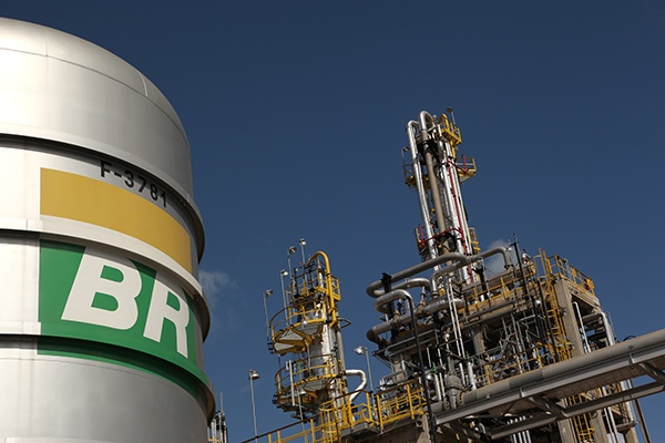 Petrobras dự định hoạt động hết công suất lọc dầu trong quý III