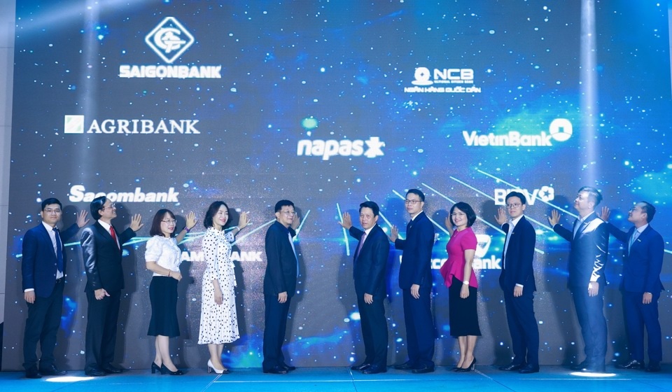 8 ngân hàng tiên phong triển khai dịch vụ rút tiền VietQRCash