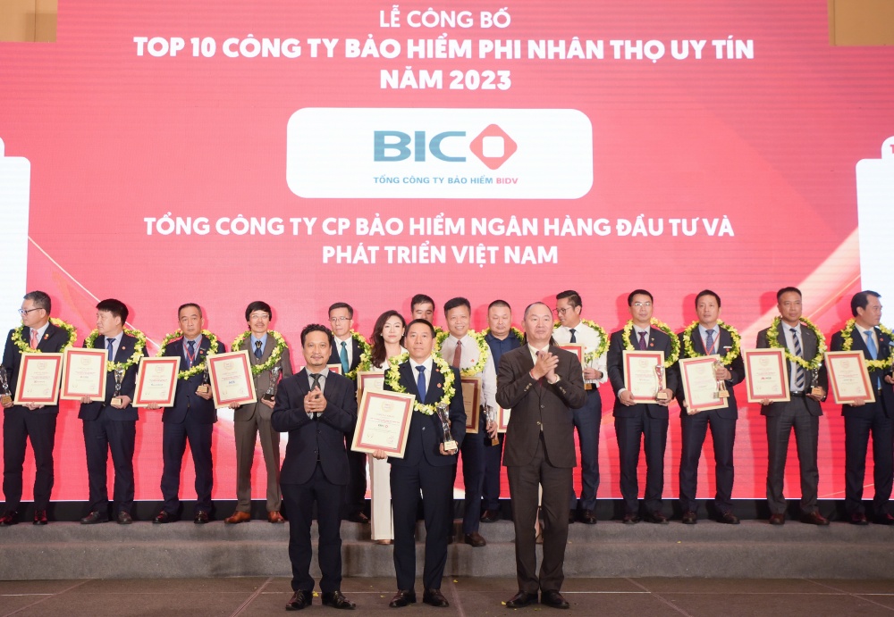 BIC lần thứ 8 liên tiếp lọt Top 10 công ty bảo hiểm phi nhân thọ uy tín nhất Việt Nam
