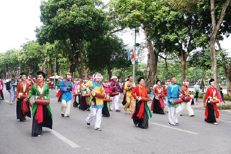 Tham gia Festival Thu Hà Nội năm 2023 tại phố đi bộ Hồ Gươm