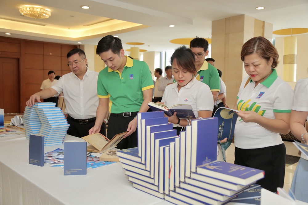 Petrovietnam tổ chức Hội nghị tập huấn về công tác truyền thông, văn hoá doanh nghiệp, an sinh xã hội Petrovietnam tổ chức Hội nghị tập huấn về công tác truyền thông, văn hoá doanh nghiệp, an sinh xã hội