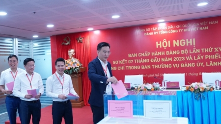 Đảng bộ Tổng công ty Khí Việt Nam tổ chức Hội nghị Ban Chấp hành lần thứ XVIII, lấy phiếu tín nhiệm lãnh đạo Đảng ủy, Tổng công ty
