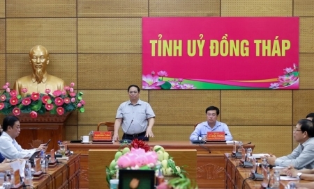 Thủ tướng Phạm Minh Chính làm việc với Ban Thường vụ Tỉnh ủy Đồng Tháp