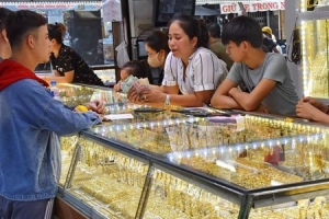 Giá vàng hôm nay (27/9): Tiếp tục lao dốc