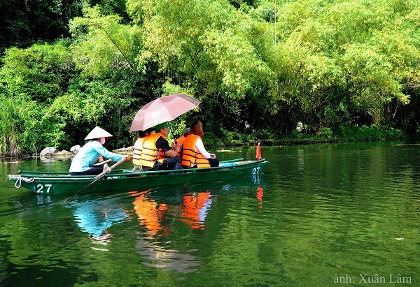 Tháng 8 đến Ninh Bình du lịch có gì hấp dẫn?