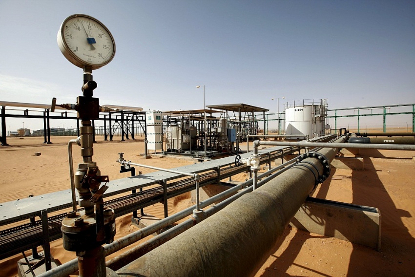 Sản lượng dầu của Libya bị đe dọa khi giao tranh dữ dội nổ ra ở Tripoli