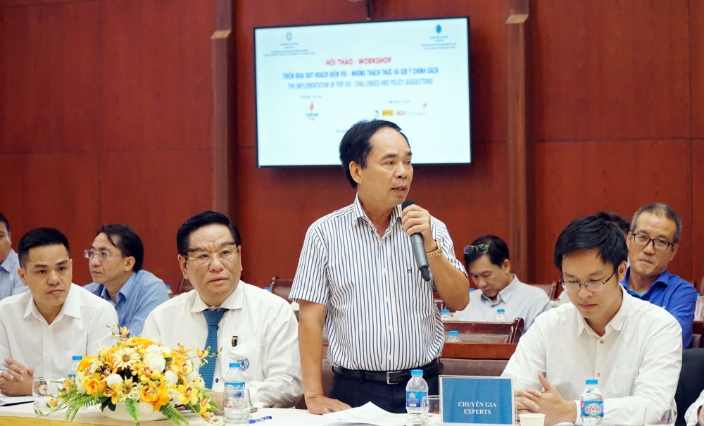 TS. Nguyễn Quốc Thập, Chủ tịch Hội Dầu khí Việt Nam đóng góp ý kiến tại Hội thảo