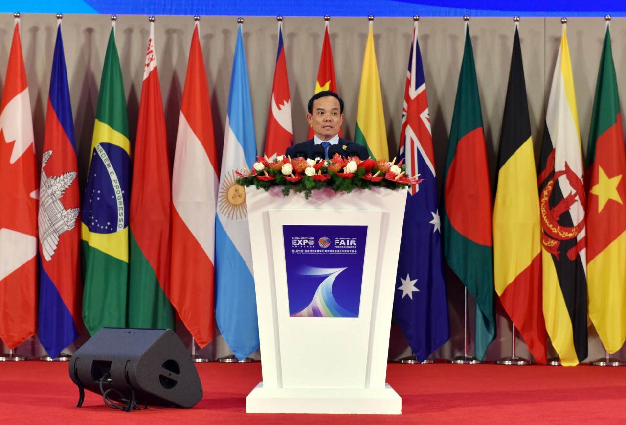 Phó Thủ tướng Trần Lưu Quang phát biểu tại Lễ Khai mạc Hội chợ Trung Quốc - Nam Á lần thứ 7 và Hội chợ xuất nhập khẩu Côn Minh lần thứ 27. (Nguồn: TTXVN)
