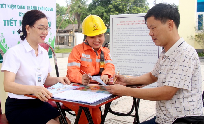 Cần đi trước đón đầu và liên tục thực hành tiết kiệm điện