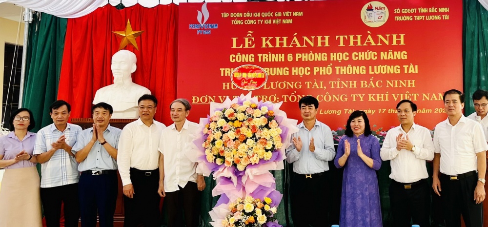 Lễ khánh thành công trình khu dạy học chức năng của Trường THPT Lương Tài, Bắc Ninh