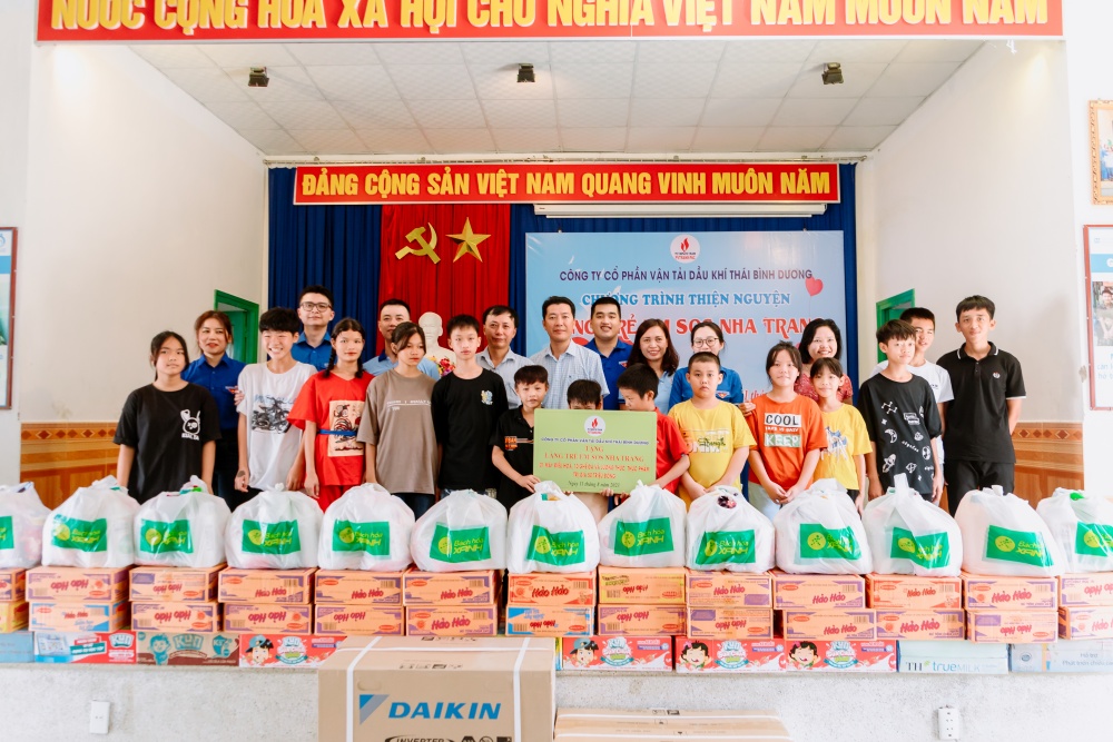 PVTrans Pacific thăm, tặng quà cho các cháu Làng trẻ em SOS Nha Trang